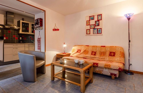 Commes House | Wonderful private villa for 4 guests with WIFI, TV and terrace