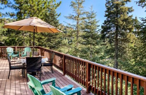 Lake Arrowhead House | Woodland Cabin in Lake Arrowhead: W/Two decks