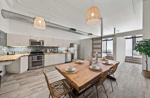 Gaslamp Quarter Apartment | Woolworth Loft - Stay in the Heart of Gaslamp