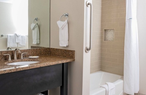 Anaheim Resort Resort | WorldMark Anaheim - 2 Bedroom Twin