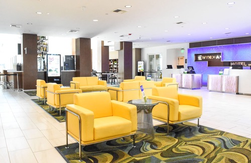 Anaheim Resort Hotel | Wyndham Anaheim