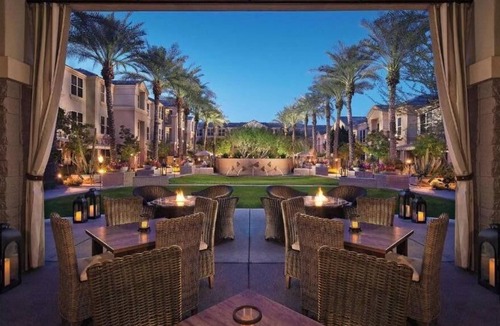 Gainey Village Villas House | Your Gateway to Scottsdale's Wonders: Elegant Suites Await! Paws Friendly, Pool