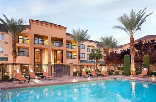 Las Vegas Hotel | Your Ideal Home Base for Exploring Vegas! Outdoor Pool & Whirlpool!