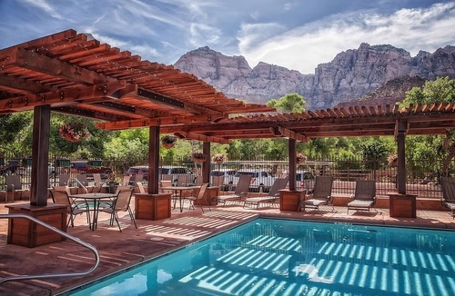 Zion National Park South Entrance Apartment | Zion Canyon Base | 1 Unit | 0.7 Miles to Zion Nature Center and Main Shuttle Hub