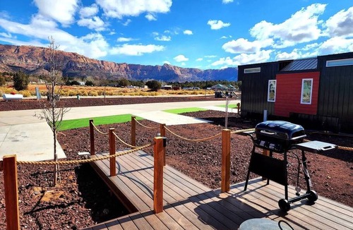 Apple Valley House | Zion Couples’ Retreat Romantic Desert Tiny Home