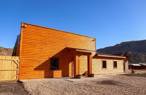 Hildale Cabin | Zion Edge Retreat, building finished in 2024 with hot tub.