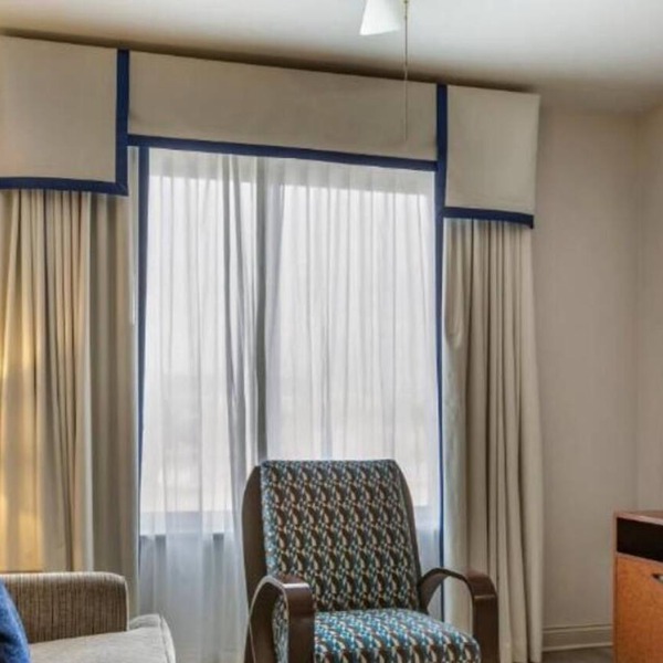 CES week, NO resort fee for 6 guests, close to Convention Ctr, shuttle&FREE WiFi