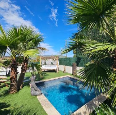 Ô Balinais mini villa avec spa et piscine chauffée privative Marseille in Marseille