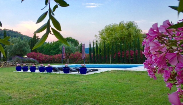 100% Air-Conditioned, Spacious, High-End Home, Ideal for Families, Large Garden, Pool in Cornillon