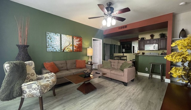 101 Newly Remodeled and Super Clean Condominium - Minutes from the Strip