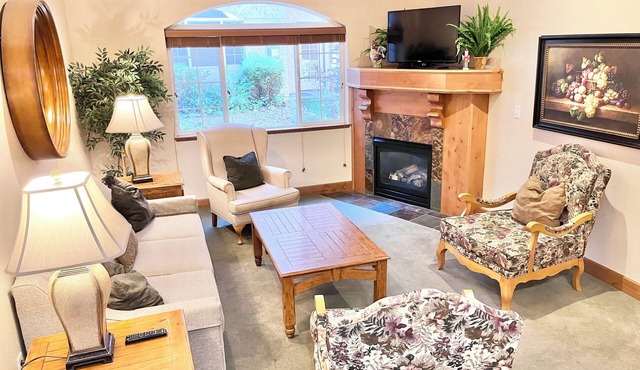 1047/49 | Spacious 2BR Villa | Zermatt Midway Stay