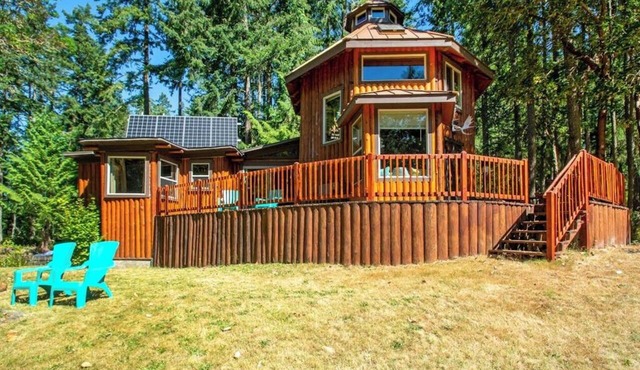1BR Dog Friendly | WoodStove | Deck | Firepit in Sequim