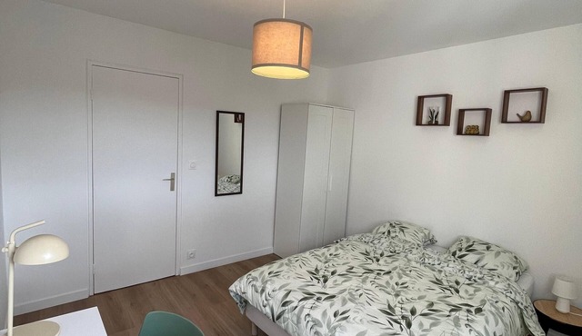 2 chic and spacious bedrooms in a 99m2 apartment in Elbeuf
