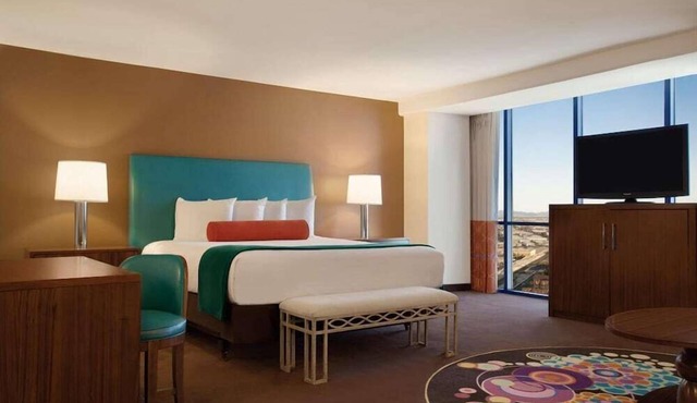 2 Connecting Suites at a Hotel
