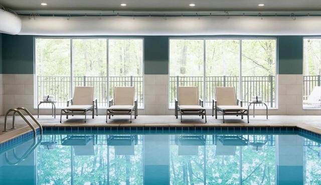 2 Inviting Rooms w/Free Breakfast Perfect for Groups Exploring Barstow