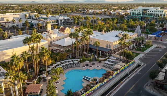 2 Queen Beds & Gorgeous Sunset Views! Pet Friendly, Free Parking!