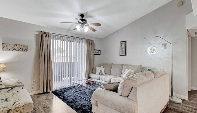 20% OFF THIS Cozy Comfy Condo in Vibrant Las Vegas!