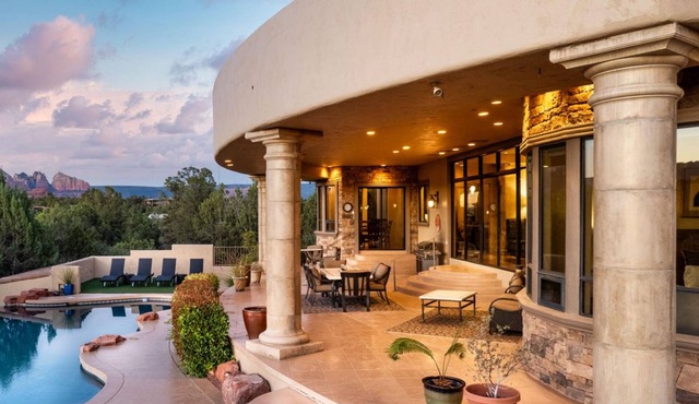 2024 VRBO Property of the Year: Palatial Paradise w/Infinity Pool, Spa & Incredible Red Rock Views