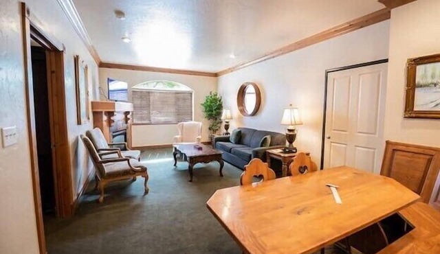 2073 | Upscale King Villa | Near Park City Ski
