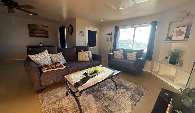 3-bed 2Bath house near Casino del Sol, peaceful with beautiful Mountain View’s