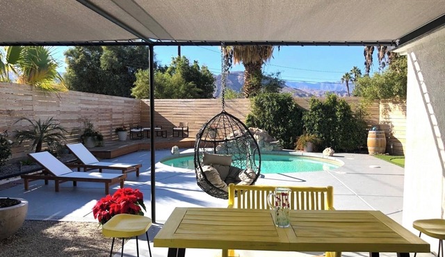 5 bed and 3.5 bathroom with PRIVATE casita. Pool and AC!