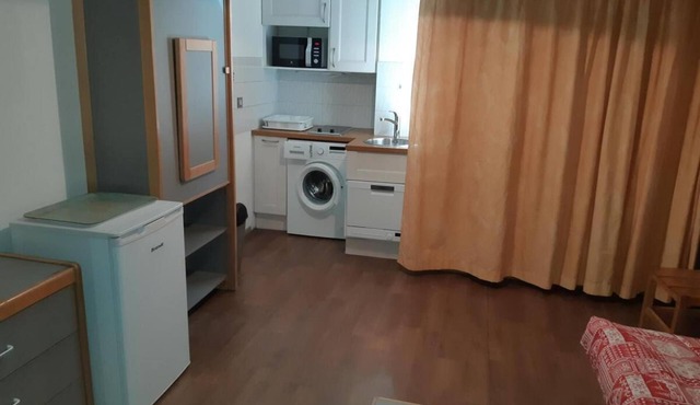 50m from resort center, 1st floor, balcony, 26m², Brides Les Bains in Brides-les-Bains