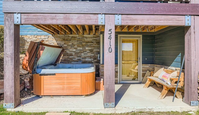 5410 Park City Adventure Escape with Pool and Hot Tub