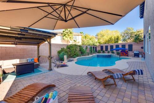 6BR Luxe Vegas Villa Heated Pool, Spa & Games