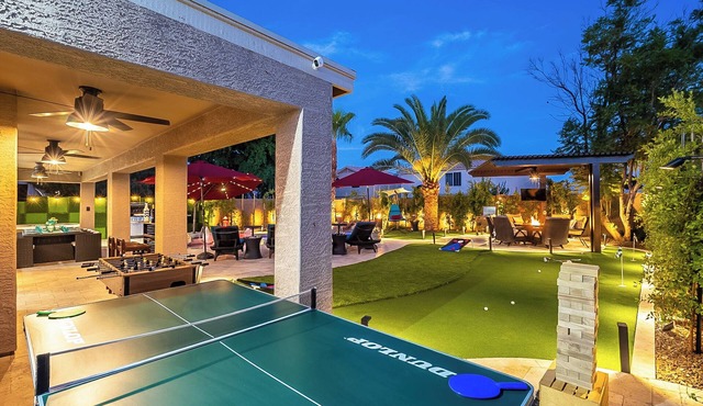 7BR/4BATH Paradise PV w/HEATED Pool, Hot Tub, Billiards, Arcade Room,& Golf