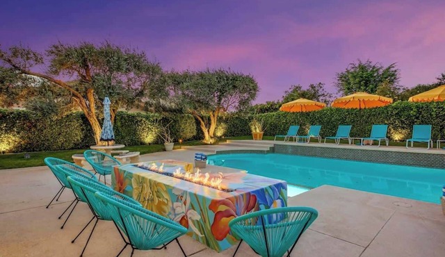 Aloha Palm Springs - #Stayhere