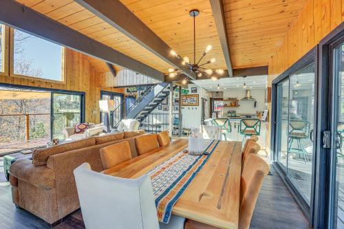 Alpine Getaway with Lake Arrowhead Views and Hot Tub