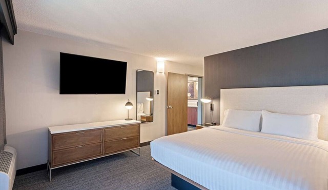 Always a Great Idea To Unwind! Near Calypso Cabanas and Fox Creek Park in Pleasant Hill