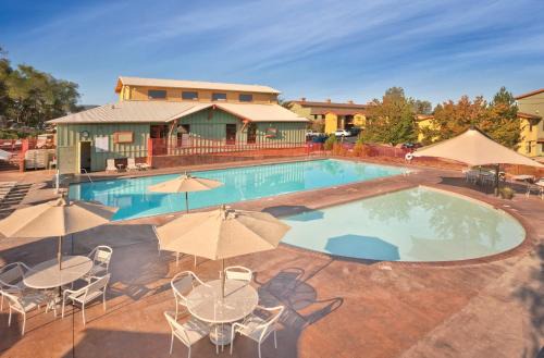 Angels Camp Resort Two Apartments with Resort Access