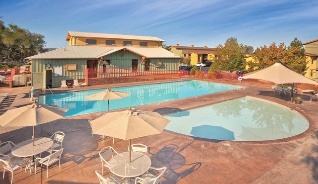 Angels Camp Resort | Three Luxury Suites