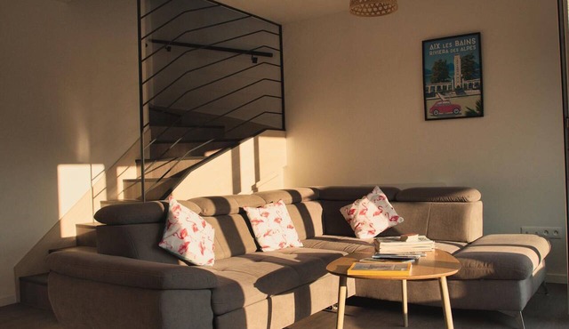 Apartment-Comfort-Ensuite with Shower-Appartement T5 Bât. A in Aix-les-Bains