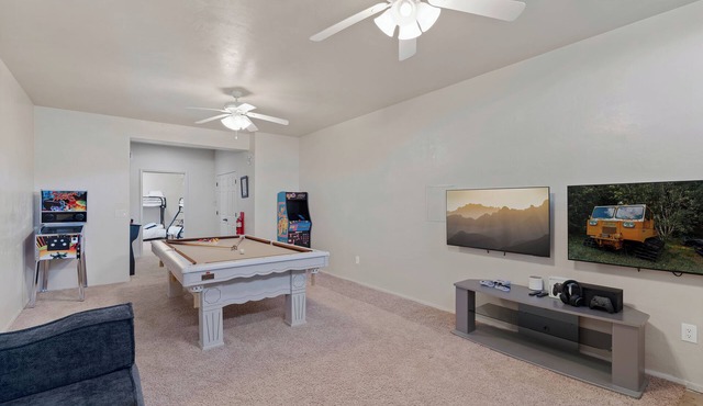 Arcade-Filled Mountain Escape at Little Bear Lodge