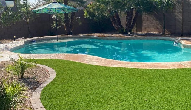 AZ Sun Palm Retreat w/optional Private Heated Pool in Surprise
