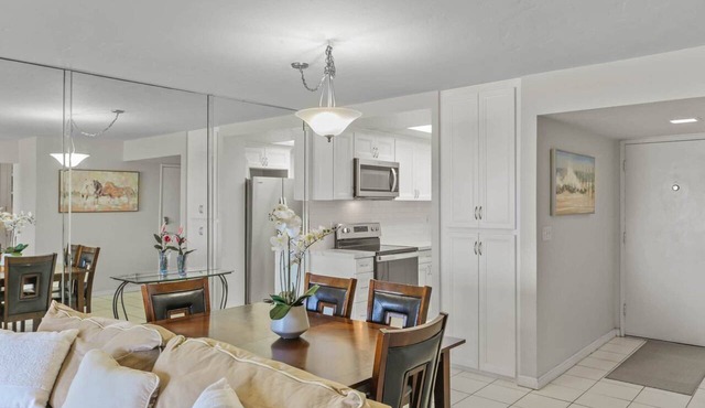 Beach Front Condo Nothing Between You & The Ocean! STEPS TO THE BEACH👙 in Imperial beach