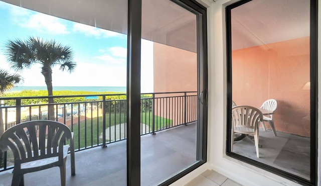 Beachfront Condo w/Pool & Balcony in FL in Indian Harbour Beach