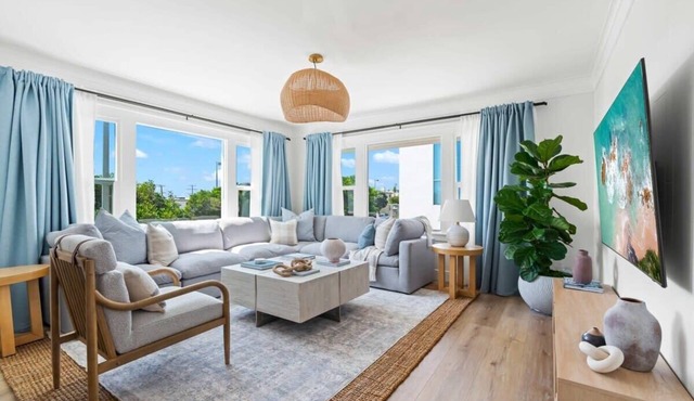Beachside Home | Steps to Ocean | Parking