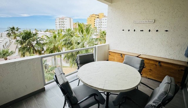 Beautiful 1½ Bedroom Condo on the Sea of Cortez at Las Palmas Resort D-304 in Puerto Peñasco