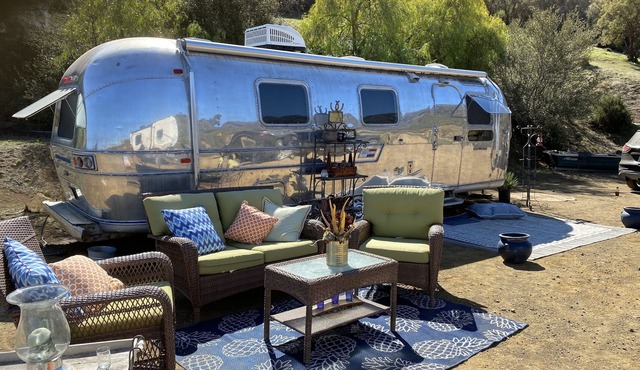 Beautiful 1972 Classic Airstream in Santa Monica Mountains in Thousand Oaks