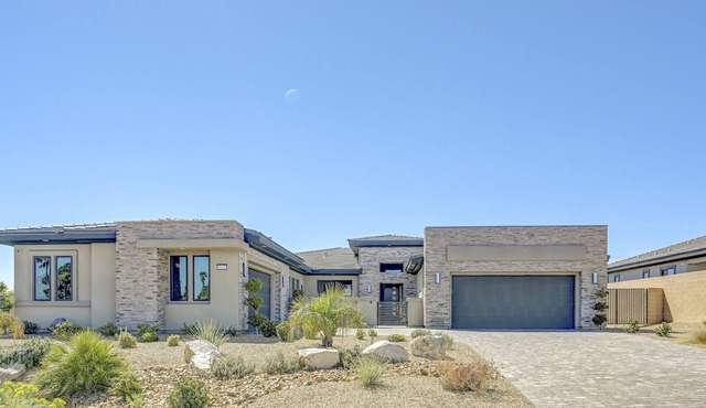 Beautiful and Newly-Built Upscale Ranch Getaway