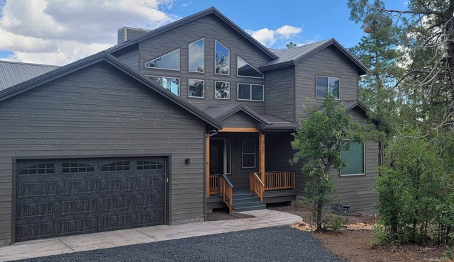 Beautiful home within Torreon