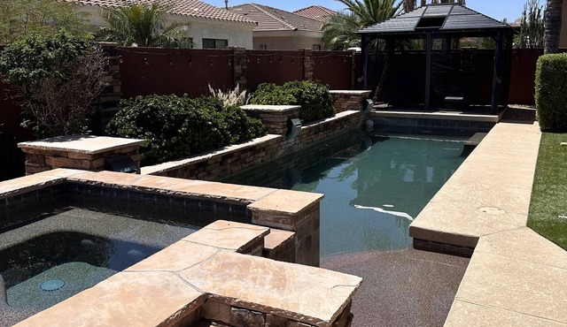 Beautiful quiet AZ getaway with heated pool, pool table, 2 king beds+ STR0000361