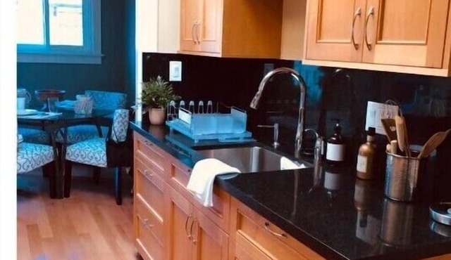Bellissimo By the Sea, 2 Bedroom, Walk Everywhere in Laguna Beach