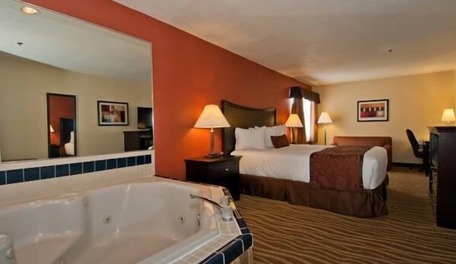 Best Western Plus Corning Inn