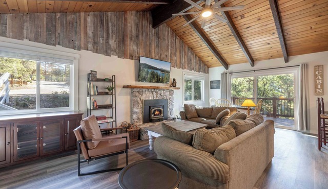 Big Bear Cabin - Hot Tub - Game Room - Adventure