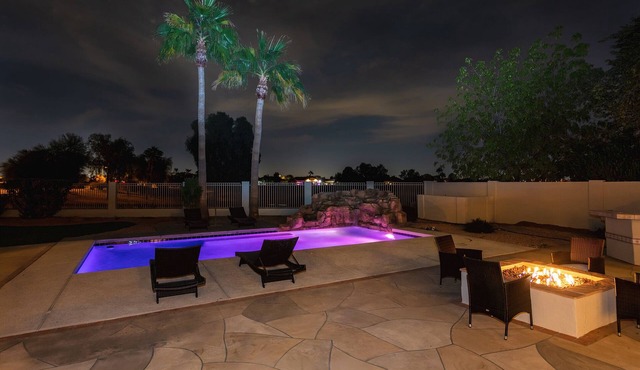 Big Luxury House on Golf Course in Gated Community