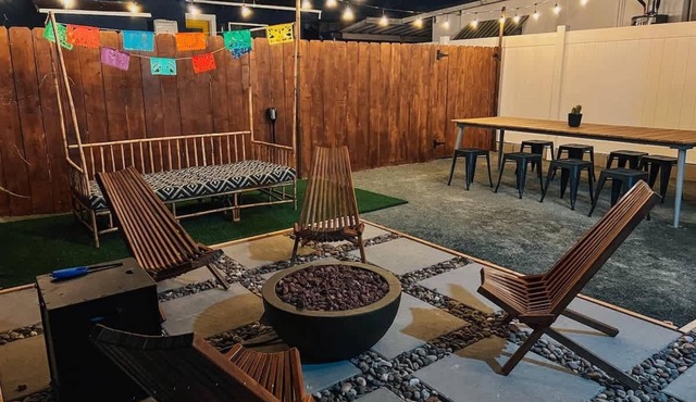 Bueno Bueno Casita - 7 min to Downtown - 4 Bdr